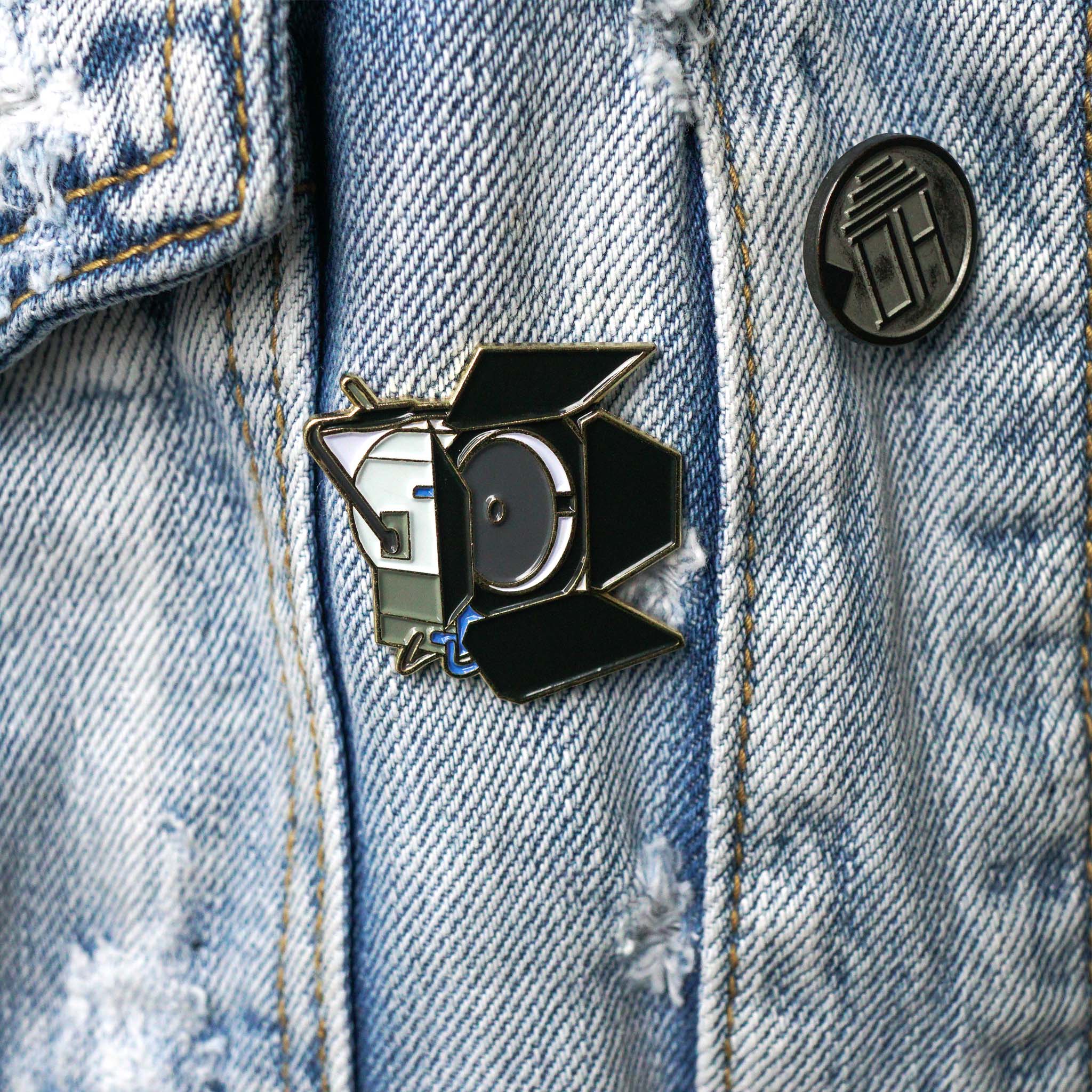 4K HMI LIGHT ENAMEL PIN - Image 3